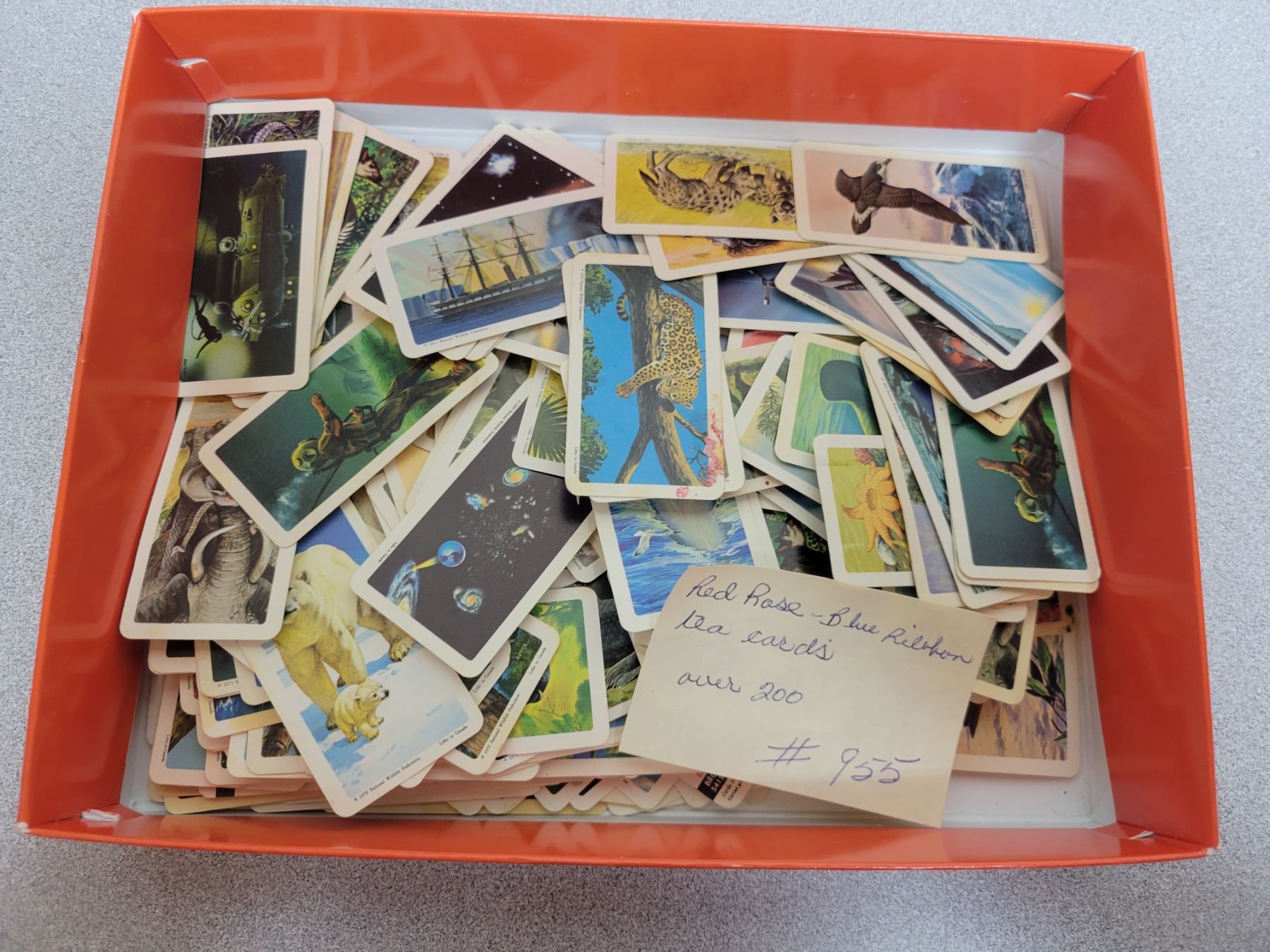 Box of Red Rose - Blue Ribbon tea cards over 200 - Schmalz Auctions