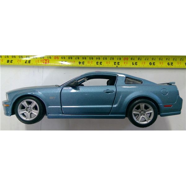 2000 Mustang GT 1/24 Scale Diecast