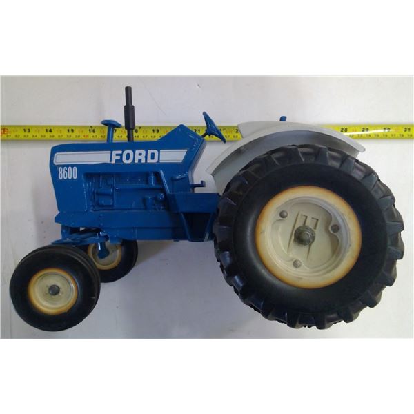 ERTL Ford 8600 Tractor 12" Long