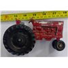 Image 5 : International Diecast Tractor 6"