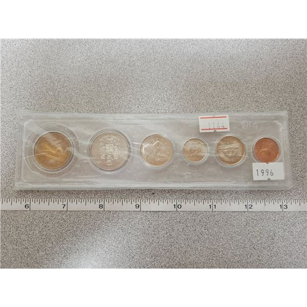 1996 Canada year set