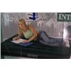 Image 3 : Green Air Mattress