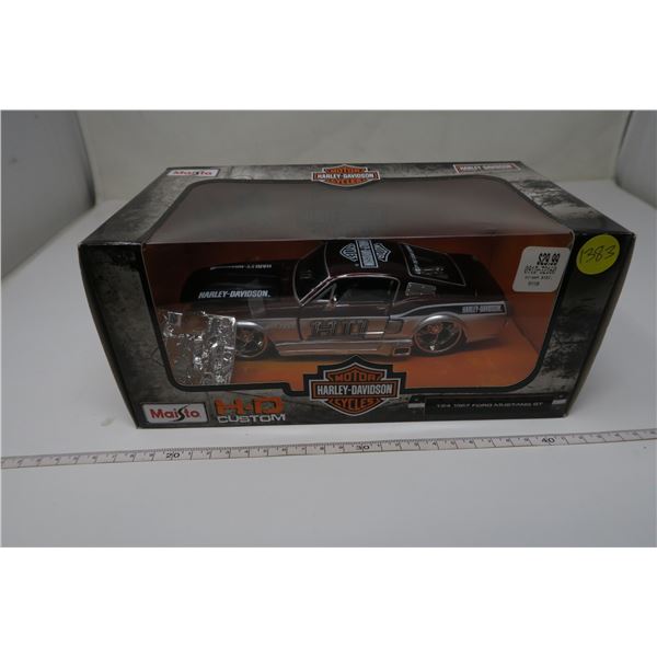 Maisto 1:24 1967 Ford Mustang Diecast Car