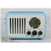 Image 1 : VINTAGE AM/FM RADIO "BLUE"