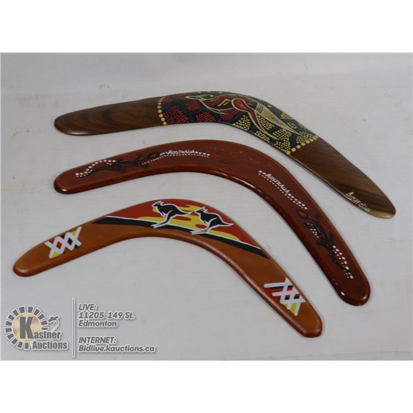 A LOT OF 3 BOOMERANGS 1 HANDED