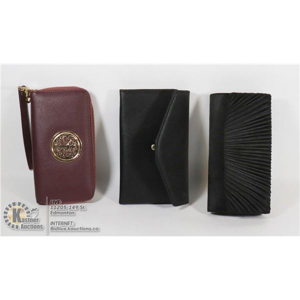 WOMAN PURSE AND WALLETS