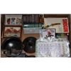 Image 1 : FLAT OF TRADING / HOCKEY CARDS, BOOKS, BLOCK STAMP