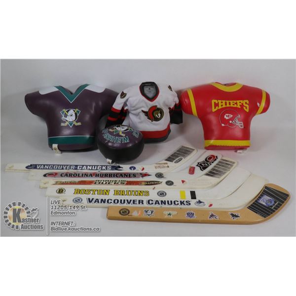 BOX OF HOCKEY COLLECTIBLES
