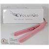 Image 1 : NEW EVOLUTION TOURMALINE & CERAMIC HAIR STRAIGHTER