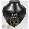 Image 1 : VINTAGE HIPPY STYLE NECKLACE