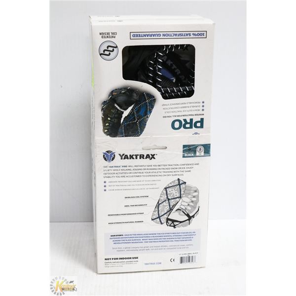 4 PAIRS OF YAKTRAX SIZE SMALL
