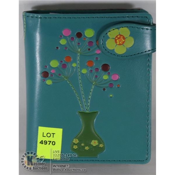 SHAGWEAR FLOWER VASE DESIGN