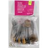 Image 1 : DUAL MAKEUP BRUSH SET