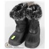 Image 1 : NEW PAIR OF CHILDRENS WINTER BOOTS SIZE 11