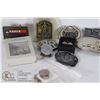 Image 1 : TRAY OF NEW CUFFLINKS, BELT BUCKLES & COINS
