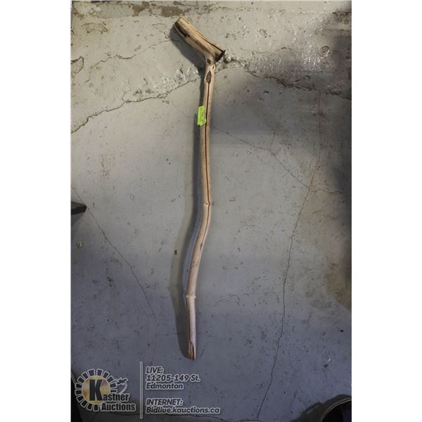 VINTAGE ALL NATURAL WALKING STICK
