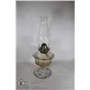 Image 1 : ANTIQUE OIL LAMP
