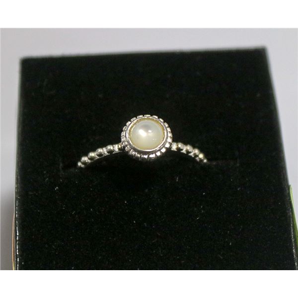 VINTAGE .925 SILVER MOONSTONE RING SZ 7