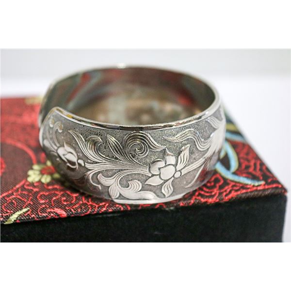 .925 SILVER ORNATE BRACELET 43 GRAMS