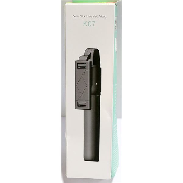 NEW SELFIE STICK INTEGRATED TRIPOD