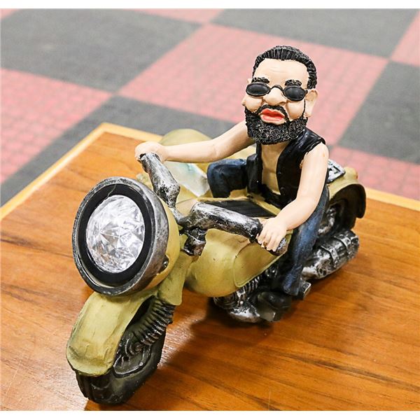 SOLAR MOTORCYCLE PATIO ORNAMENT