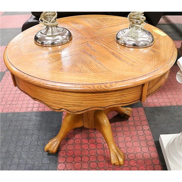 ROUND CLAW FOOT SIDE TABLE