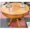 Image 1 : ROUND CLAW FOOT SIDE TABLE