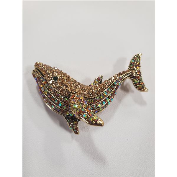 KILLER WHALE RHINESTONE BROOCH
