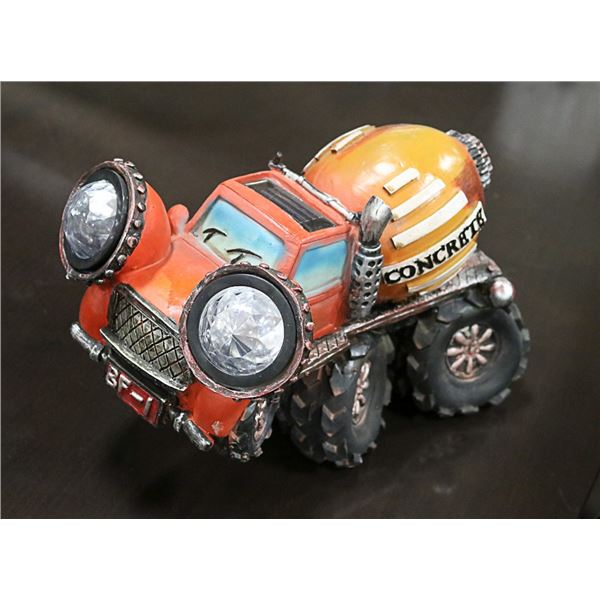 SOLAR VEHICLE PATIO ORNAMENT