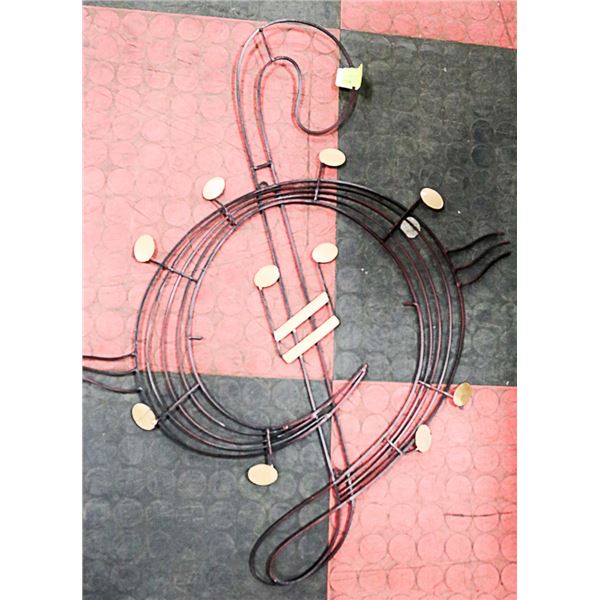 MUSIC NOTE METAL WALL HANGER 2 FT WIDE