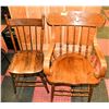Image 1 : 2 WOODEN CHAIR LOT