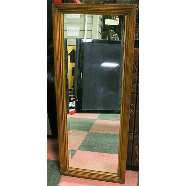 ESTATE VINTAGE SOLID WOOD FRAMED BEVELED GLASS