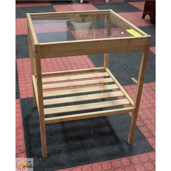 SMALL SQUARE SIDE TABLE