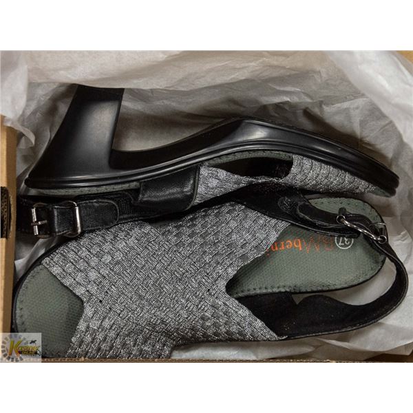 BERNIE MEV LADYS SIZE 37 DRESS SHOES