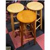 Image 1 : 3 WOODEN BAR STOOLS