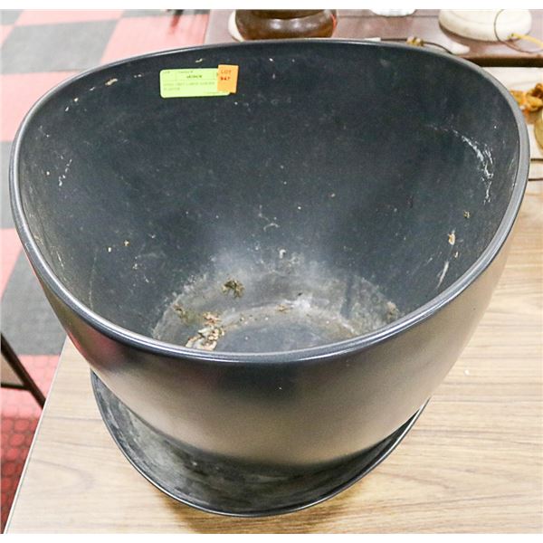 STEEL GREY LARGE GARDEN PLANTER