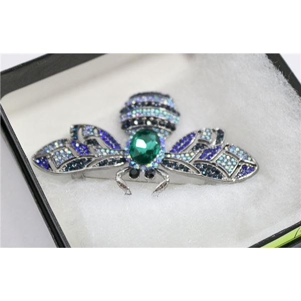 WASP RHINESTONE BROOCH