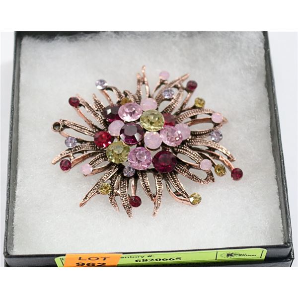 ELEGANT LADIES RHINESTONE BROOCH