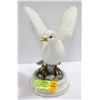 Image 1 : WHITE DOVE PORCELAIN HAND PAINTED BY ANDREA 9"