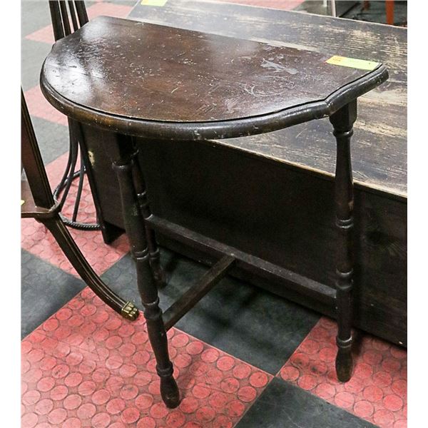 VINTAGE WOOD 1/2 MOON ACCENT TABLE