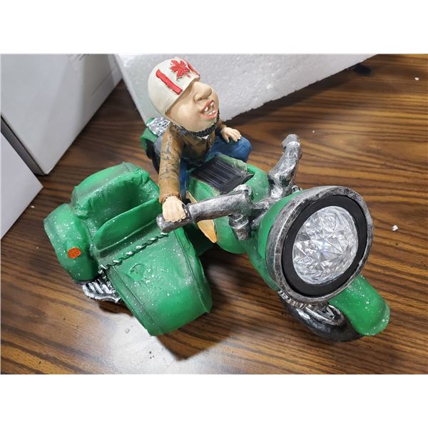 SOLAR POWERED MOTORCYCLE PATIO ORNAMENTS