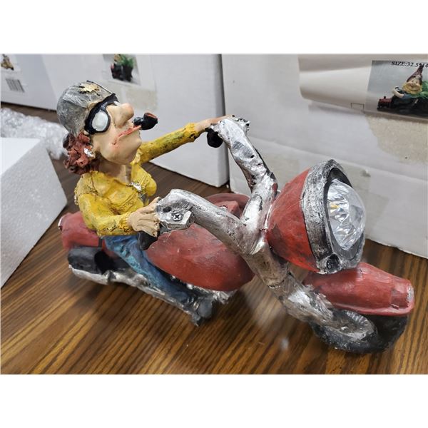 SOLAR POWERED MOTORCYCLE PATIO ORNAMENTS