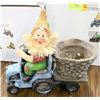 Image 1 : DWARF TRACTOR PLANTER