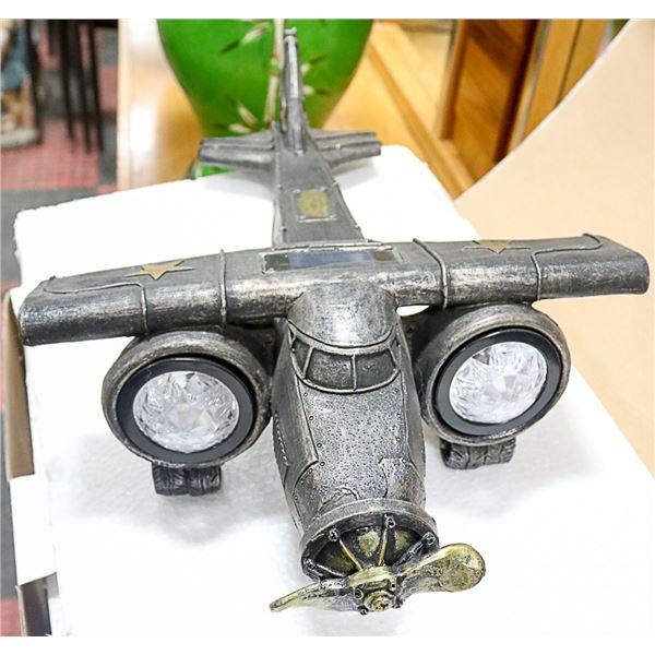 SOLAR POWERED AIRPLANES PATIO ORNAMENTS