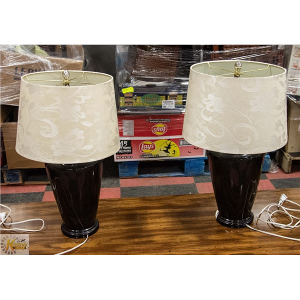2 MATCHING BLACK TABLE LAMPS