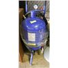 Image 1 : PRINCESS AUTO 10 GALLON SANDBLASTER