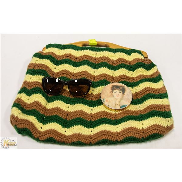 VINTAGE KNIT PURSE  AND  MIRROR AND FASHION