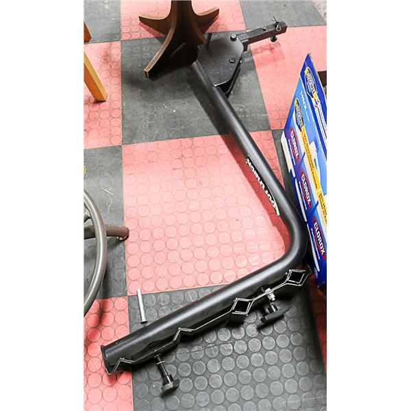 SPORT UTILITY VEHICLE RACK