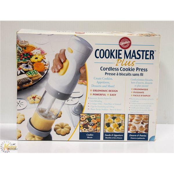 WILTON COOKIE MASTER PLUS CORDLESS COOKIE PRESS