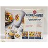 Image 1 : WILTON COOKIE MASTER PLUS CORDLESS COOKIE PRESS